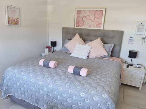 GUESTHOUSE On REGENT Bed & Breakfast - C Tourism 2