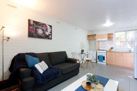 Hensman 5 - 1BRM Unit With Courtyard & Parking - C Tourism 0