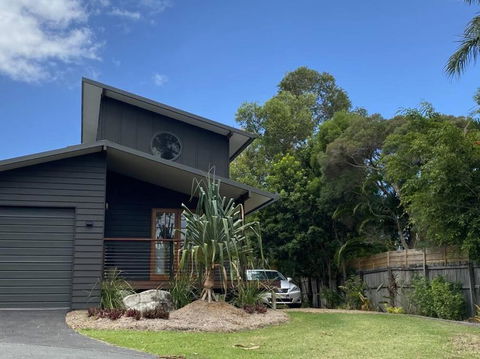 Hilltop Woods Noosa - C Tourism 1