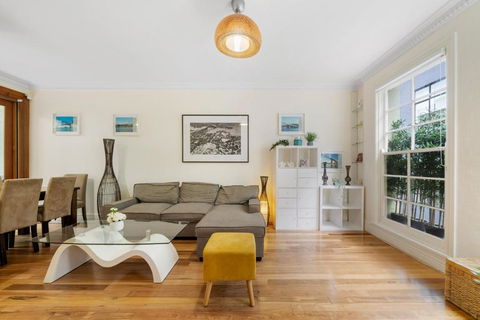 Ideally Located 3 BR With Parking & Central & Darling Harbour-10 Mins Walk - C Tourism 3