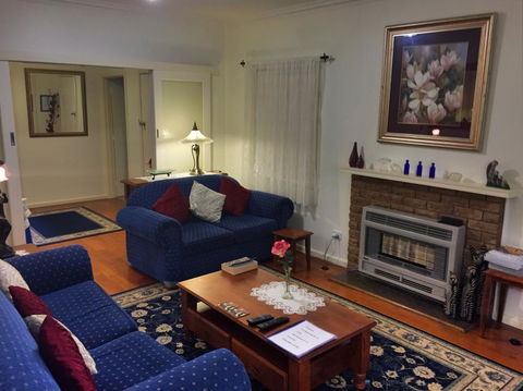 Admurraya House Bed & Breakfast - C Tourism 0
