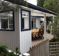 Adrift at Ventnor on Phillip Island Pets - C Tourism