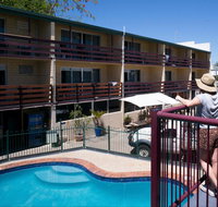 Airlie Beach YHA - C Tourism