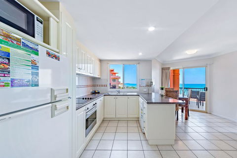 Airlie Dream - C Tourism 2