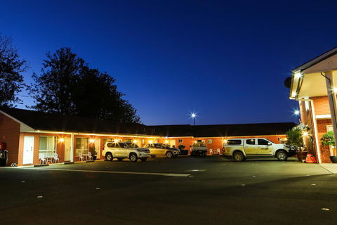Akuna Motor Inn And Apartments - C Tourism 1