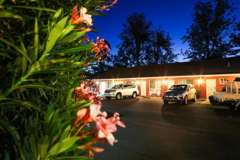 Akuna Motor Inn And Apartments - C Tourism 0
