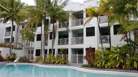 Alassio Palm Cove - C Tourism 0