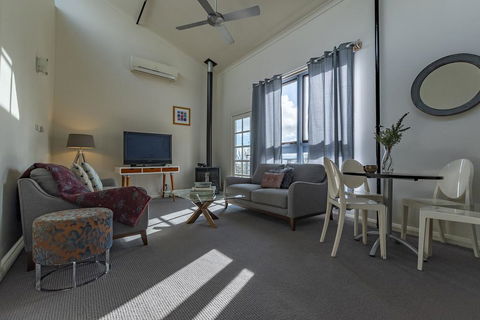 Albert Guest House And Mills Spa Suites - C Tourism 2