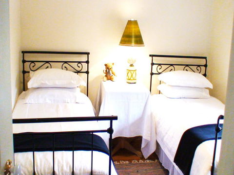 Albury Cottages - C Tourism 1