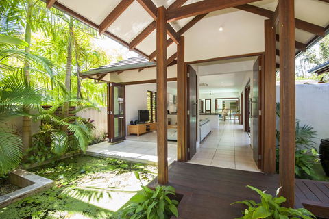 Alcove Sands - C Tourism 0