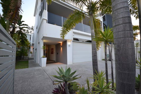 Alex Beach House - C Tourism 1