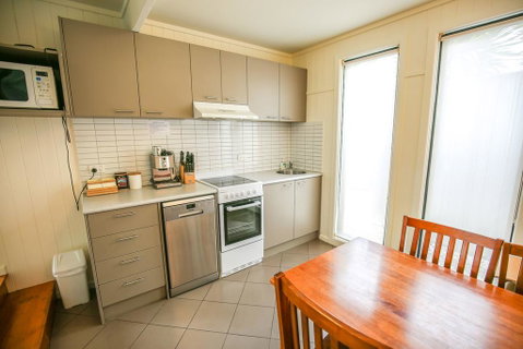 Allambie Cottages - Villa 2 - C Tourism 2