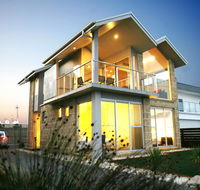 Aloha Beachfront Port Fairy - C Tourism