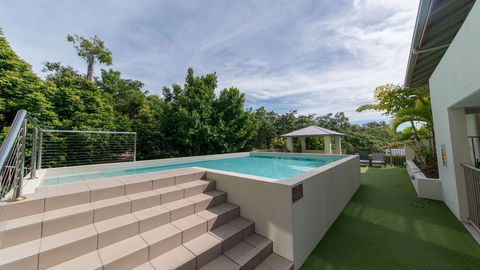 Alpha 8 On Waterson - Airlie Beach - C Tourism 2