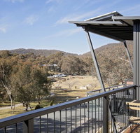 Alpine Lake Retreat - C Tourism