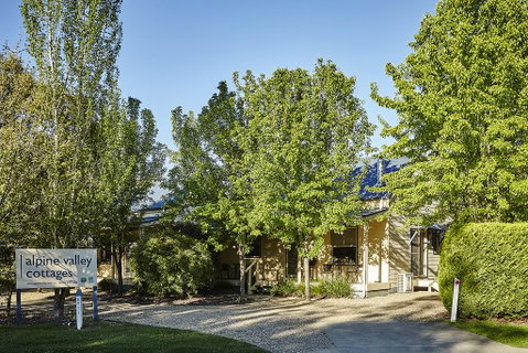 Alpine Valley Cottages - C Tourism 1
