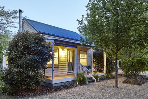 Alpine Valley Cottages - C Tourism 0