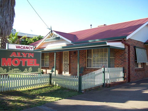 Alyn Motel - C Tourism 0