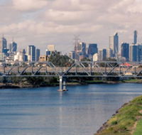 Amazing River Views - Fabulous Footscray Fun - C Tourism