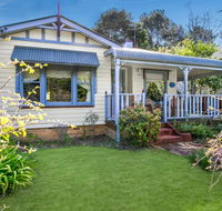 Ambrose Cottage Front Apartment - C Tourism