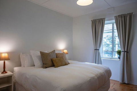 Antechamber Bay Retreats - C Tourism 2
