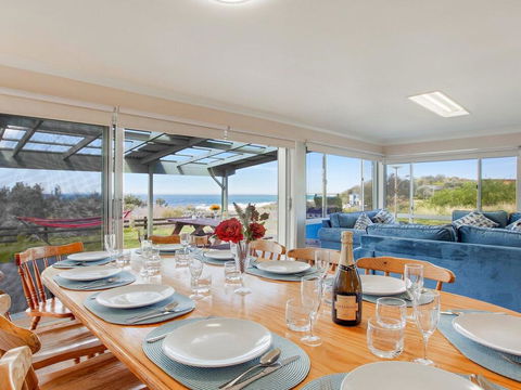 Antonio's Paradise - Spectacular Views Over Warrain Beach - C Tourism 3
