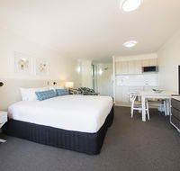 Apartments  2 Landsborough - C Tourism