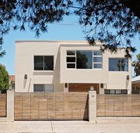 Arabella on West - C Tourism