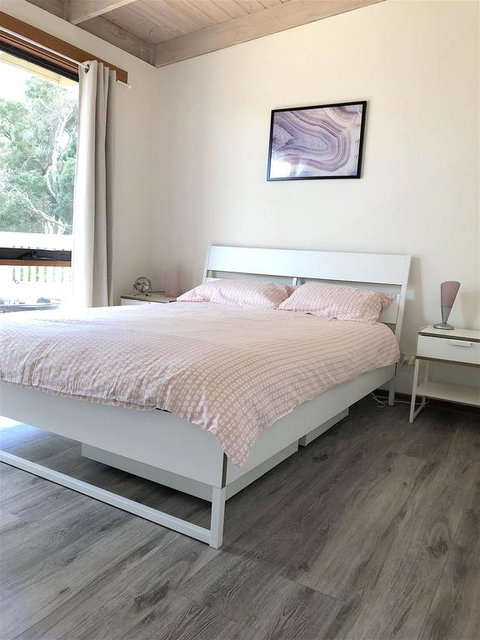Ariel's Beach House - C Tourism 3