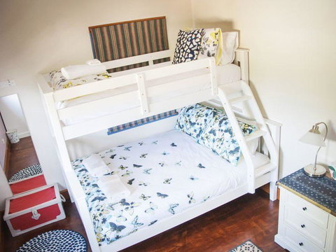 Artee House - A Bright Escape - C Tourism 3