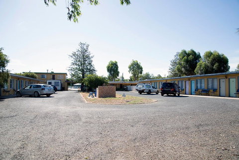 Artesian Motor Inn - C Tourism 1