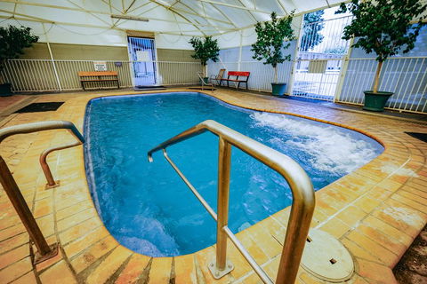 Artesian Spa Motel - C Tourism 2