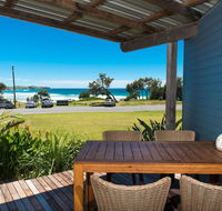 ArtHOUSE Beachfront Accommodation - C Tourism