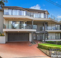 Ash Sienna - 2/49 Ash Street Terrigal - C Tourism