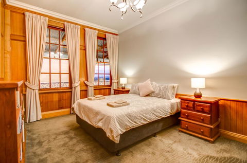 Ashcroft Apartment - C Tourism 1
