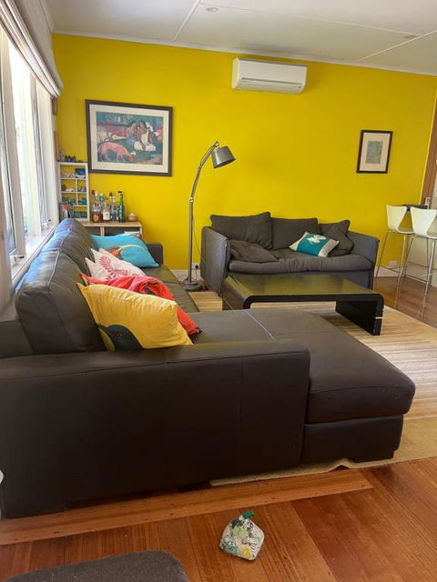 Mcrae Retro Beach House ! - C Tourism 0