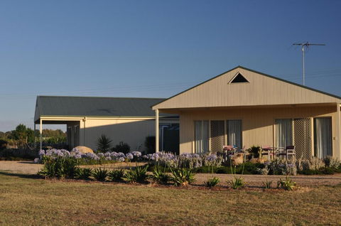 Milawa Muscat Retreat B&B - C Tourism 1