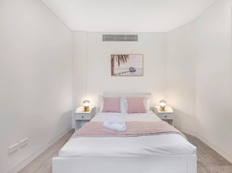 Modern 2B2B APT At Homebush - C Tourism 1