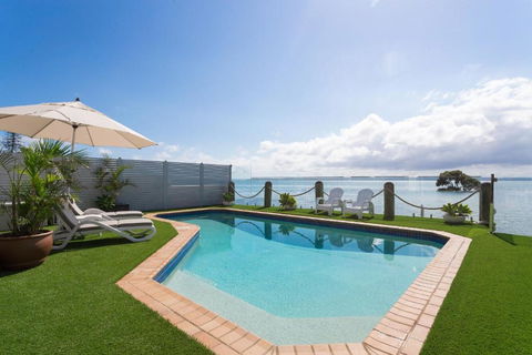 Moreton Bay Beach Lodge - C Tourism 0
