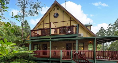 Mountain Lodge - C Tourism 1