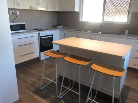 Mt Isa - Emerald Gem 3 Bedroom Home QUIET AREA - C Tourism 3