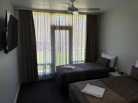 Naracoorte Hotel Motel - C Tourism 3
