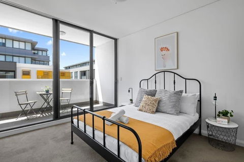 NEW 3BR Apt In Kingsgrove Sleeps 7 - C Tourism 0