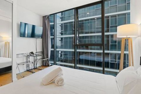 NEW Centrally Located High Level Studio Apartment - C Tourism 2