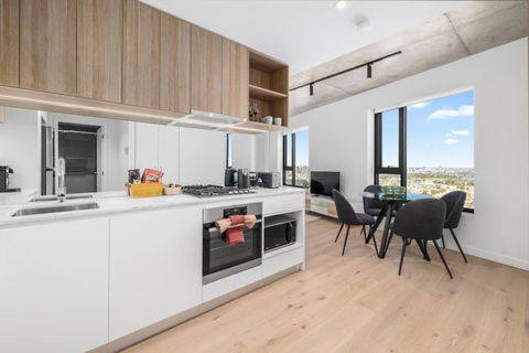 NEW Chic Stature Southbank 2 Bd - C Tourism 0