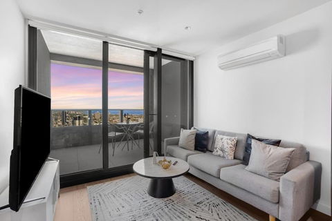 NEW Waterfront Living With Sublime Views 2B1B - C Tourism 1