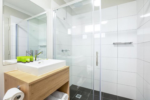 Nightcap At The Charles Hotel - C Tourism 2