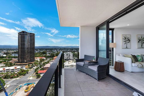 OPUS Apartment - Beach At Your Doorstep Short Walk To Light Rail - C Tourism 1