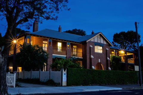 Old Parkes Convent - C Tourism 0