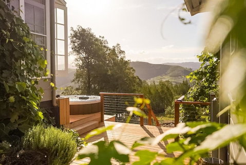 Olive Hill Spa, Views & Home Cinema - C Tourism 0